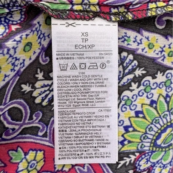 GAP Sleeveless Ruffle Shirt - Picture 5 of 5